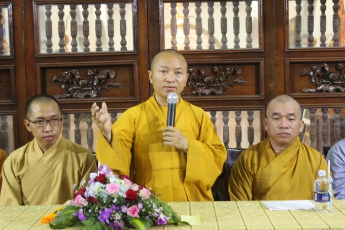 H&ograve;a thượng Th&iacute;ch Nhật Từ - Trưởng ban văn h&oacute;a GHPGVN tại th&agrave;nh phố Hồ Ch&iacute; Minh, ph&aacute;t biểu tại buổi lễ khai mạc.