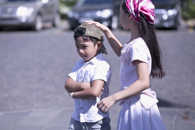 Hai b&eacute; nhỏ nh&agrave; Phạm Anh Khoa.