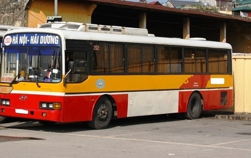 Nghi án thiếu nữ đi xe bus bị “bắt cóc”, thoát nạn giữa rừng