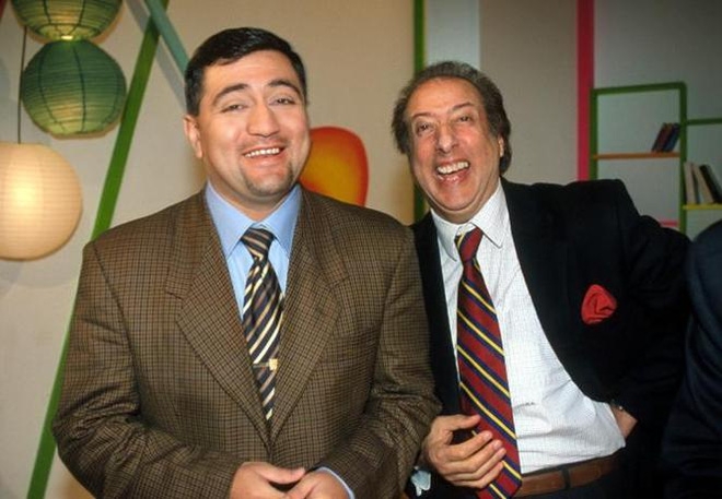 Vừa rời nh&agrave; t&ugrave;, Moreno đ&atilde; bước ngay l&ecirc;n vũ đ&agrave;i ch&iacute;nh trị.