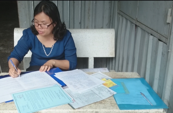 Lực lượng chức năng lập bi&ecirc;n bản xử l&yacute; sự việc