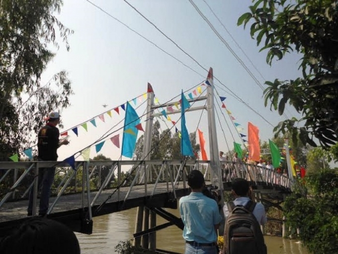 C&acirc;y cầu th&eacute;p d&acirc;y văng được kh&aacute;nh th&agrave;nh ở Vĩnh Thạnh &ndash; Cần Thơ.