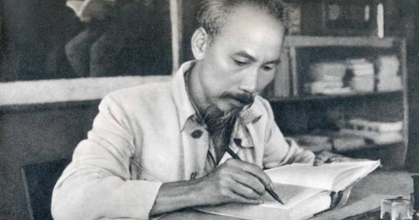 Hồ Chí Minh - Bài ca tự do