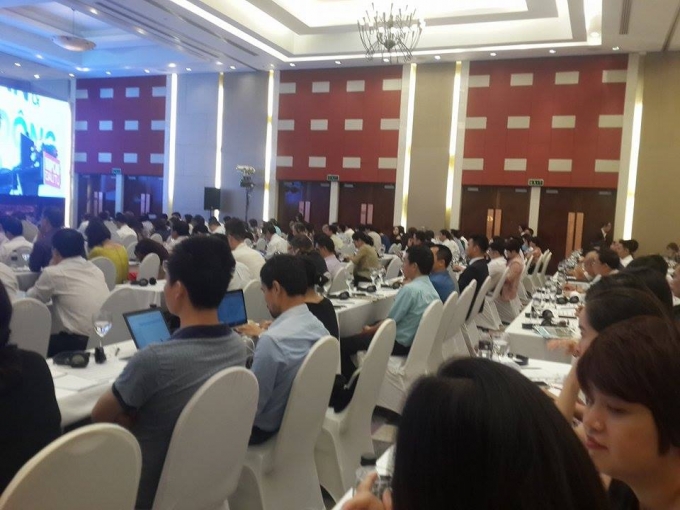 Hội nghị đ&atilde; thu h&uacute;t sự tham gia của hơn 300 nh&agrave; quản l&yacute; doanh nghiệp v&agrave; c&aacute;c nh&agrave; đầu tư trong lĩnh vực BĐS, x&acirc;y dựng, t&agrave;i ch&iacute;nh.