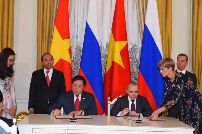 Lễ k&yacute; kết giữa&nbsp;iữa C&ocirc;ng ty cổ phần đầu tư TNG Holdings v&agrave; Cơ quan quản trị Văn ph&ograve;ng Tổng thống LB Nga FGUP.