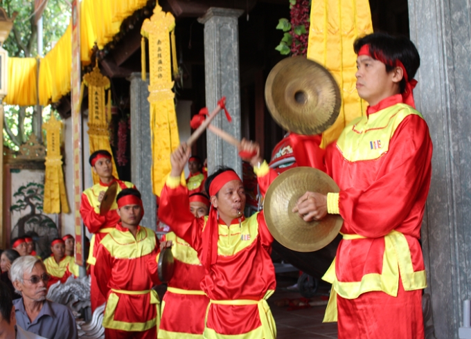 Chương tr&igrave;nh văn nghệ...