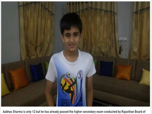 Aabhas Sharma đậu tốt nghiệp THPT khi mới 12 tuổi - Ảnh chụp m&agrave;n h&igrave;nh Hindustan Times.