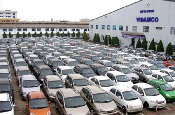 T&iacute;nh đến hết th&aacute;ng 4/2016, lượng xe &ocirc; t&ocirc; nguy&ecirc;n chiếc cả nước nhập về l&agrave; hơn 29 ngh&igrave;n chiếc. Ảnh: Internet.
