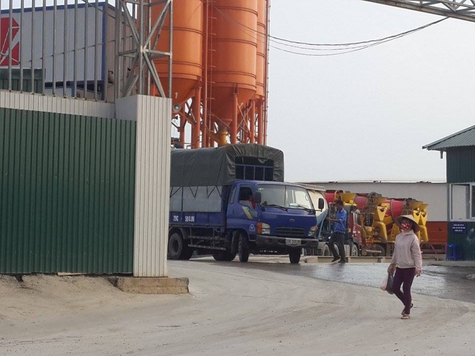 Trạm trộn b&ecirc; t&ocirc;ng Việt Tiệp do C&ocirc;ng ty Cổ phần đầu tư x&acirc;y dựng ph&aacute;t triển Việt Tiệp l&agrave;m chủ đầu tư, thuộc l&ocirc; đất k&yacute; hiệu CC1, KĐT T&acirc;y Nam Kim Giang 1, x&atilde; T&acirc;n Triều, huyện Thanh Tr&igrave;, H&agrave; Nội.