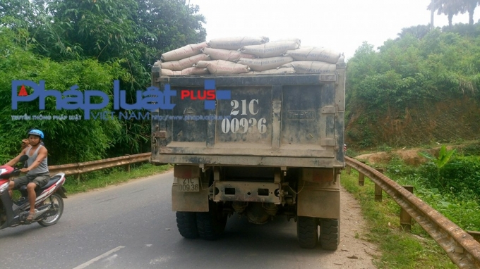 Xe g&acirc;y tai nạn được cho l&agrave; qu&aacute; tải.