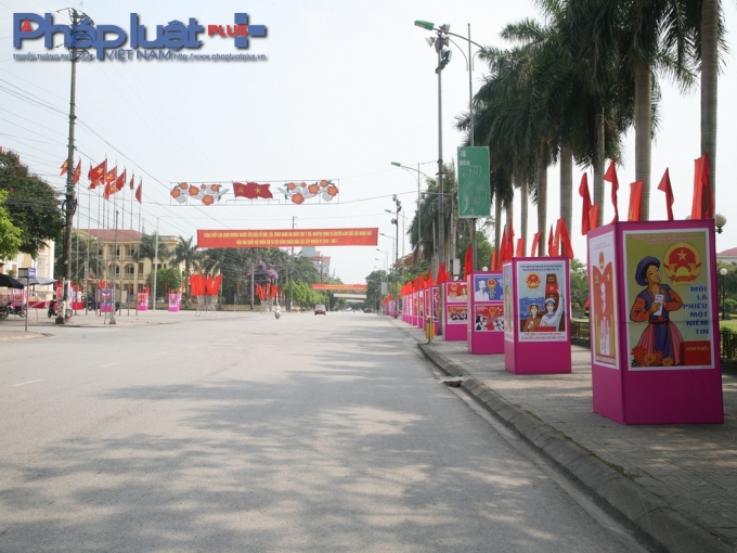 Đường v&agrave;o Nh&agrave; văn h&oacute;a tỉnh H&agrave; Nam.