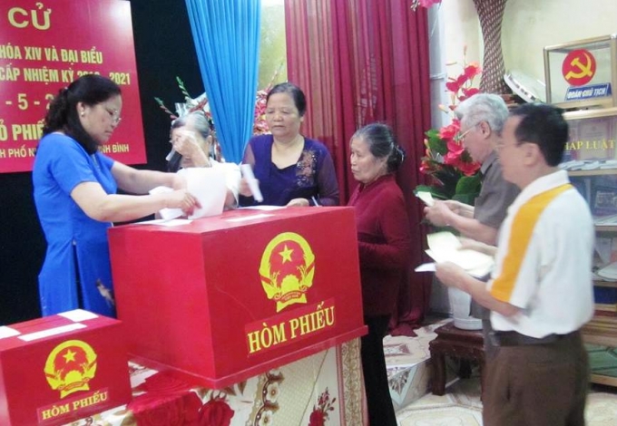 Mong đại biểu tr&uacute;ng cử đồng l&ograve;ng, dốc sức v&igrave; nh&acirc;n d&acirc;n