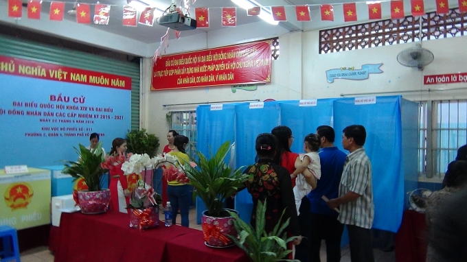 Cử tri phường 2, quận 4, TP HCM tham gia bỏ phiếu