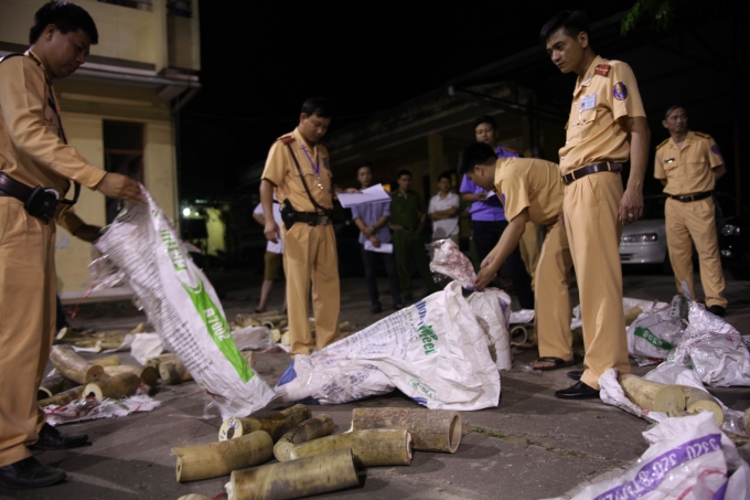 Tang vật tại hiện trưởng (ảnh do C&ocirc;ng an Bắc Giang cung cấp).