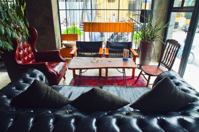 5 qu&aacute;n c&agrave; ph&ecirc; c&oacute; thể ngắm to&agrave;n cảnh vẻ đẹp lung linh của H&agrave; Nội