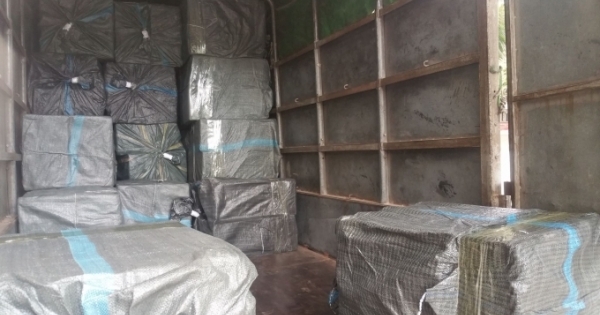 Công an Hà Nội bắt giữ hơn 8.000 cây thuốc lá nhập lậu