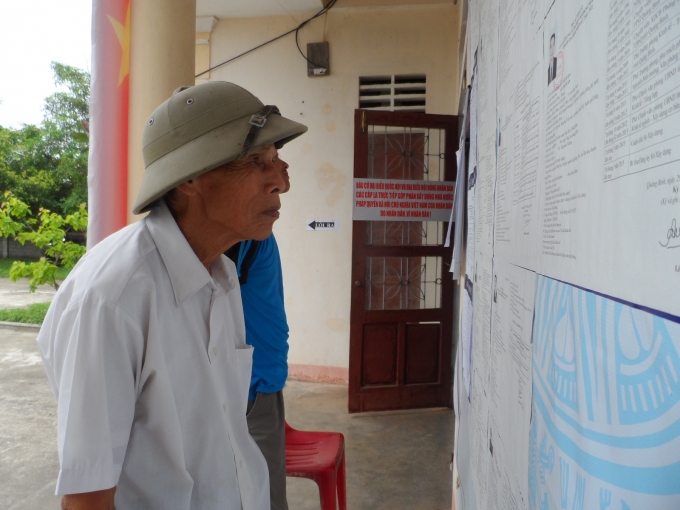 Cụ &ocirc;ng L&ecirc; Hữu Chất đ&atilde; 88 tuổi. Cụ Chất cho biết đ&atilde; đi bầu cử đại biểu quốc hội từ kh&oacute;a 3 tới b&acirc;y giờ.