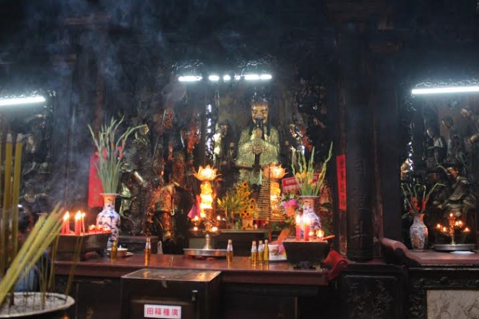 Ch&iacute;nh điện l&agrave; nơi thời Ngọc Ho&agrave;ng.