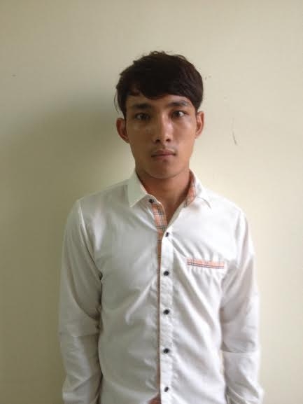 Đối tượng L&ecirc; Thanh Qu&acirc;n, kẻ bịt mặt d&ugrave;ng kiếm truy s&aacute;t chủ trang trại.