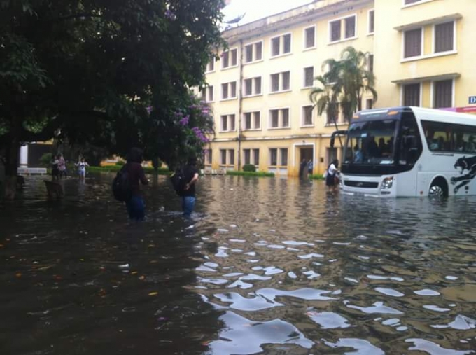 H&agrave; Nội: Người d&acirc;n khốn khổ trước