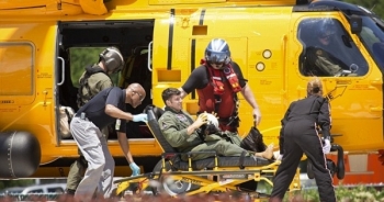 Hai máy bay chiến đấu của Mỹ đâm nhau trên không