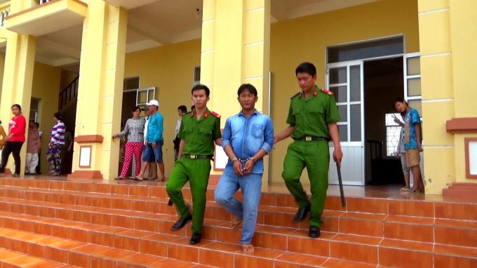 Chủ tọa đọc phần tuy&ecirc;n &aacute;n bị c&aacute;o.