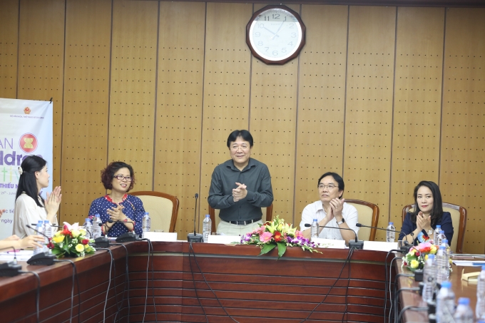 Buổi họp b&aacute;o c&oacute; sự g&oacute;p mặt của&nbsp;&ocirc;ng Vương Duy Bi&ecirc;n &ndash; Thứ trưởng Bộ Văn h&oacute;a, Thể thao v&agrave; Du lịch.