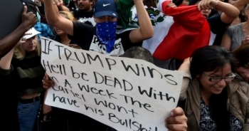 Hơn 1.000 người biểu tình phản đối Donald Trump