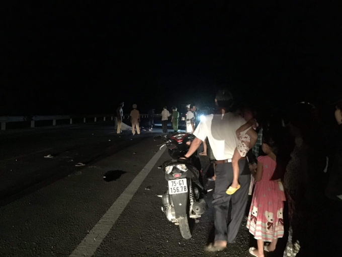 Hiện trường vụ tai nạn khiến c&ocirc; g&aacute;i trẻ tử vong tại chỗ.