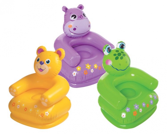 Những chiếc ghế ngộ nghĩnh v&agrave; thoải m&aacute;i sẽ khuyến kh&iacute;ch b&eacute; ngồi học hay đọc s&aacute;ch.