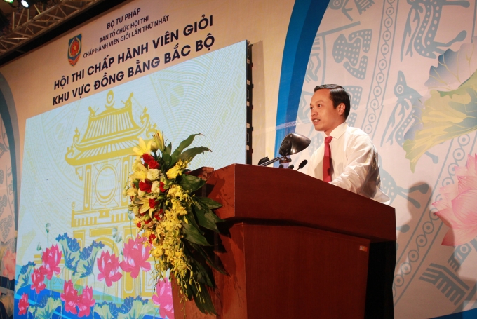 Thứ trưởng Tr&acirc;̀n Ti&ecirc;́n Dũng ph&aacute;t biểu khai mạc.