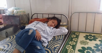 Hà Tĩnh: Bị đánh hội đồng, nữ sinh lớp 12 phải nhập viện