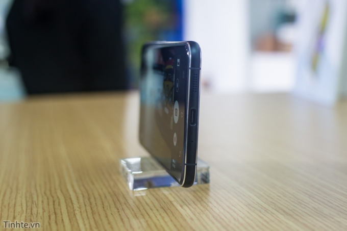 Tr&ecirc;n tay Asus Zenfone 3: Thiết kế cao cấp, Snapdragon 625, gi&aacute; $249