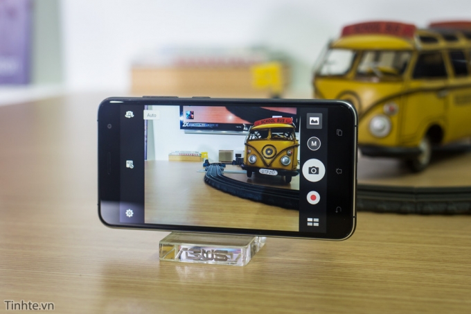 Tr&ecirc;n tay Asus Zenfone 3: Thiết kế cao cấp, Snapdragon 625, gi&aacute; $249