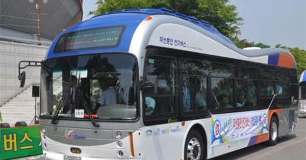 TP Hồ Chí Minh: Mở 3 tuyến xe buýt điện 12 chỗ ngồi