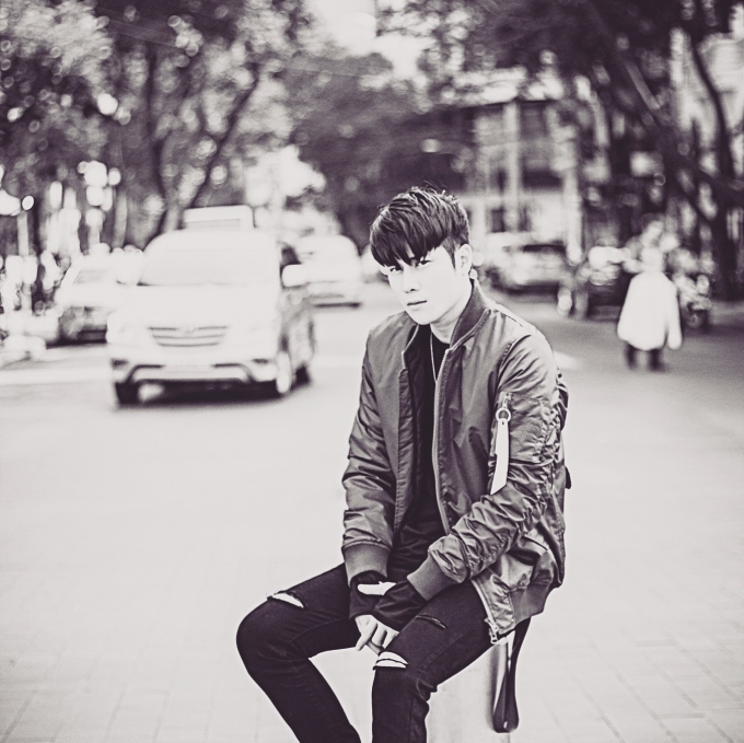 Trịnh Kh&ocirc;i Vỹ tốt nghiệp ĐH S&acirc;n khấu Điện ảnh TP.HCM.