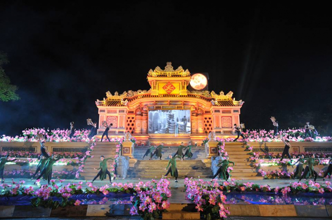 Festival nghề truyền thống Huế 2017 chủ đề &ldquo;Tinh Hoa nghề Việt&rdquo; để lại nhiều dấu ấn cho người d&acirc;n v&agrave; du kh&aacute;ch.