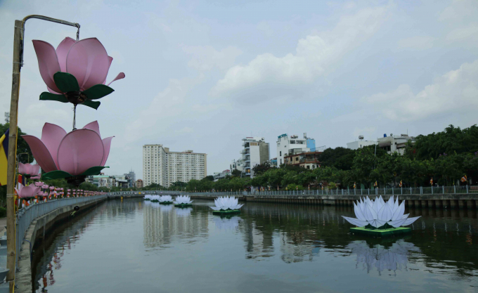 Mỗi năm một chủ đề sen.