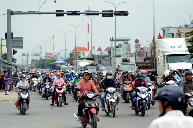 Những ng&agrave;y n&agrave;y, xe m&aacute;y chủ yếu l&agrave; từ c&aacute;c tỉnh đổ về sau kỳ nghỉ lễ.