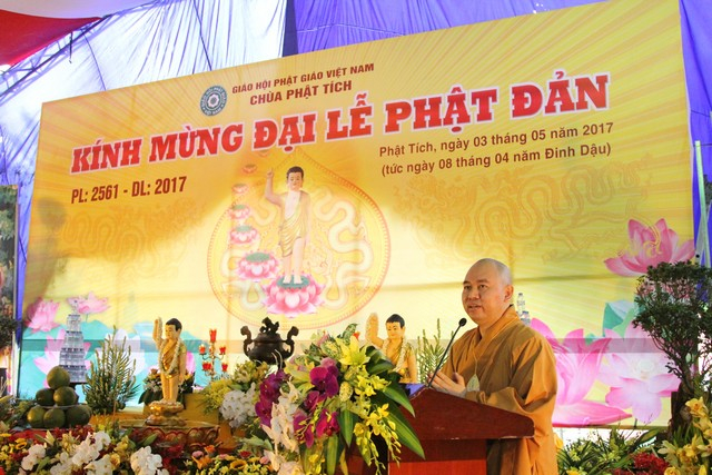 TT.Th&iacute;ch Đức Thiện đọc Diễn văn Phật Đản PL. 2561- DL. 2017.