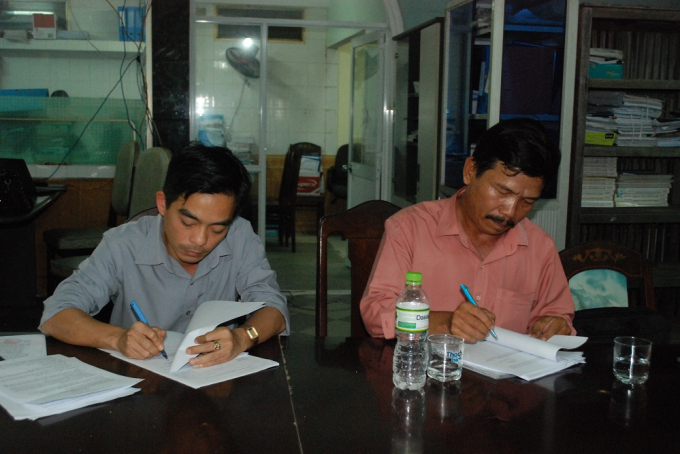 Đ&ocirc;i b&ecirc;n k&yacute; hợp đồng chuyển nhượng cổ phần v&agrave;o chiều 3/5.