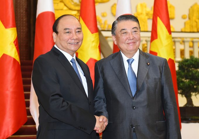 Thủ tướng Nguyễn Xu&acirc;n Ph&uacute;c vui mừng nhận thấy thời gian qua, quan hệ Đối t&aacute;c chiến lược s&acirc;u rộng giữa Việt Nam v&agrave; Nhật Bản đ&atilde; c&oacute; những bước ph&aacute;t triển mạnh mẽ.