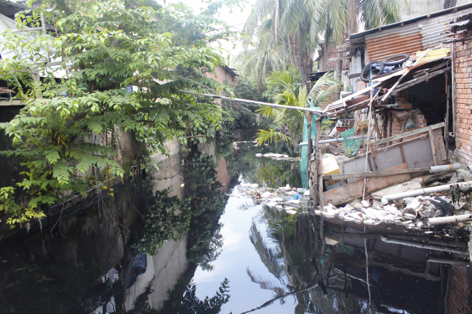 Nguồn nước chết tại K&ecirc;nh