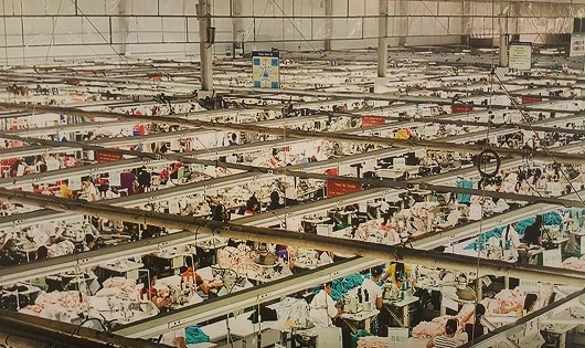 Xưởng sản xuất của một nh&agrave; m&aacute;y may ở Ph&uacute; Thọ.&nbsp;(Ảnh minh họa: ILO)