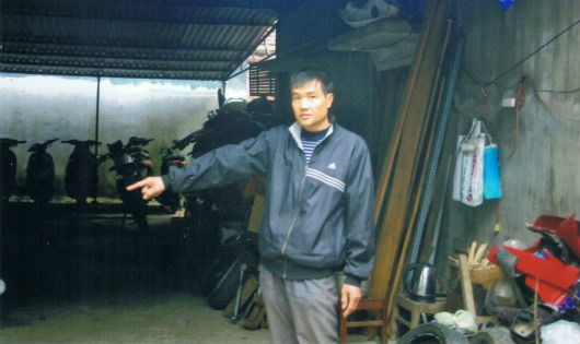 Anh Hải tại thửa đất cho rằng m&igrave;nh chỉ b&aacute;n &ldquo;giả c&aacute;ch&rdquo;.