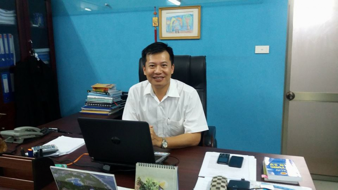 LS Ho&agrave;ng Minh Hiển trao đổi với PV phapluatplus.vn. (Ảnh Lương Liễu).