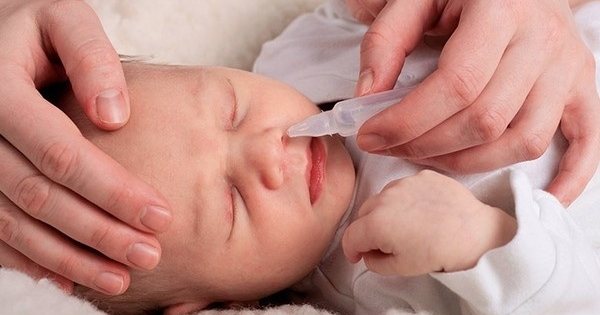 Cẩn trọng khi sử dụng nước muối sinh lý