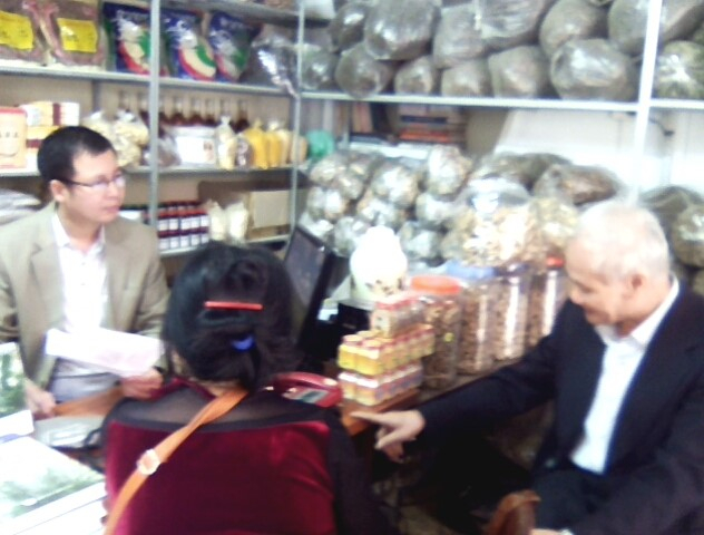 Lương y Thanh tư vấn cho bệnh nh&acirc;n ung thư&nbsp;