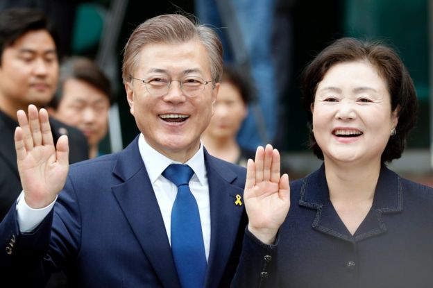 &Ocirc;ng Moon Jae-in l&agrave; ứng vi&ecirc;n được người d&acirc;n H&agrave;n Quốc y&ecirc;u th&iacute;ch. (Ảnh: EPA)