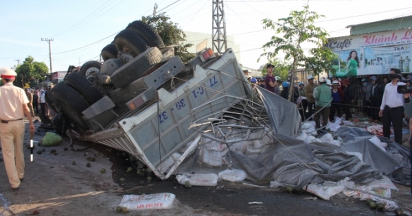 Khởi tố vụ tai nạn thảm khốc ở Gia Lai